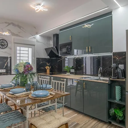 Casa Parque Benavente Conil * 科尼尔-德拉弗龙特拉